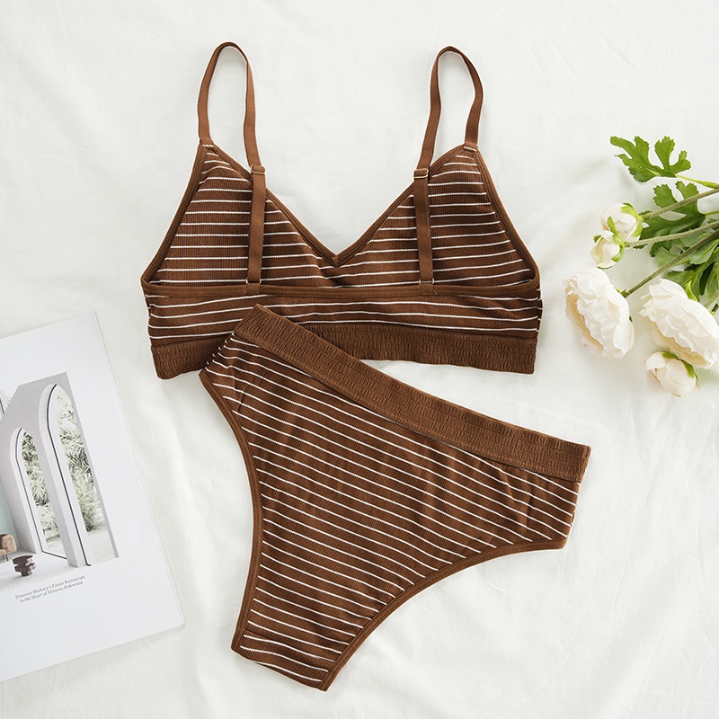Nieuw ontwerp Hot Koop Naadloz - Bralette Triangle Set recensie en prijs